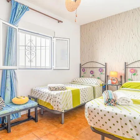 Beautiful In With Kitchenette *
