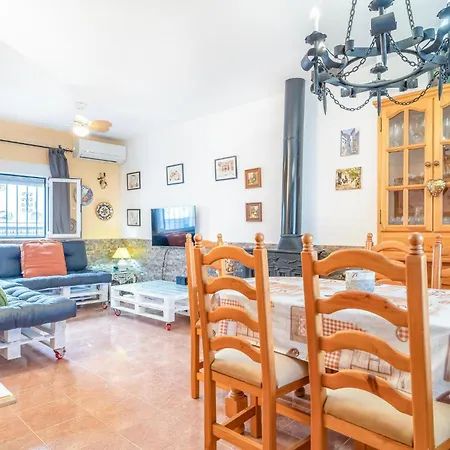 Beautiful In With Kitchenette Holiday home *