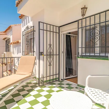 Сasa de vacaciones Beautiful In With Kitchenette Nerja
