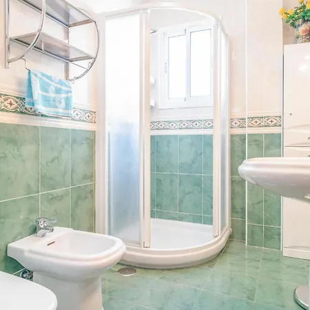 Beautiful In With Kitchenette Casa vacanze Nerja